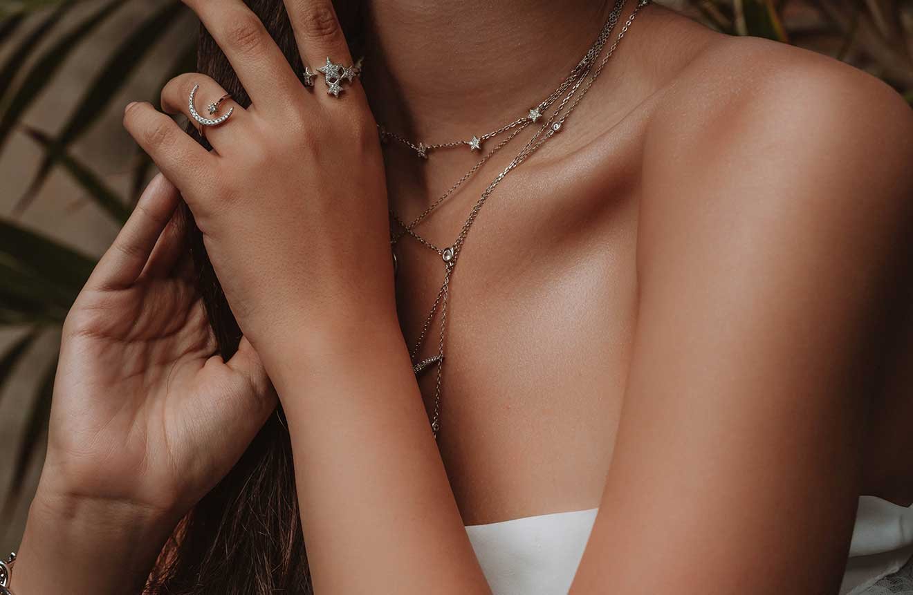 Add Permanent Bracelets to Your Jewelry Collection